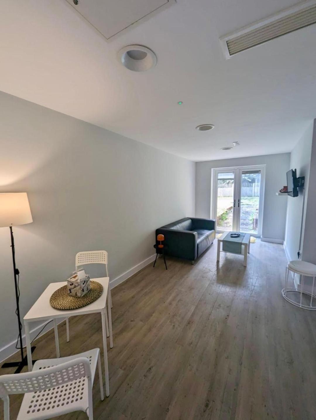 Slieve Apartment Suites Бирмингем Экстерьер фото